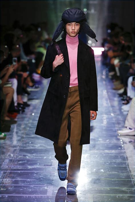 prada spring summer 2019 men& 39|Prada Spring 2019 Menswear Collection .